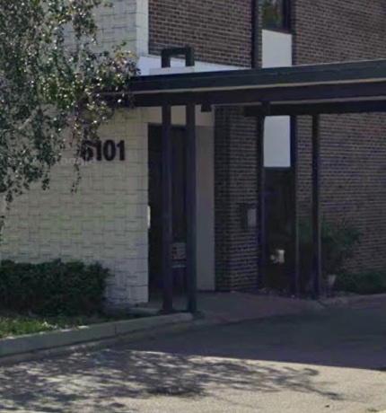 Entrance to the Tran + Thomas Design Studio at 6101 Martway Street, Mission, Kansas.